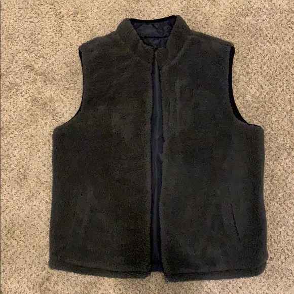 Reversible vest - Picture 2 of 2